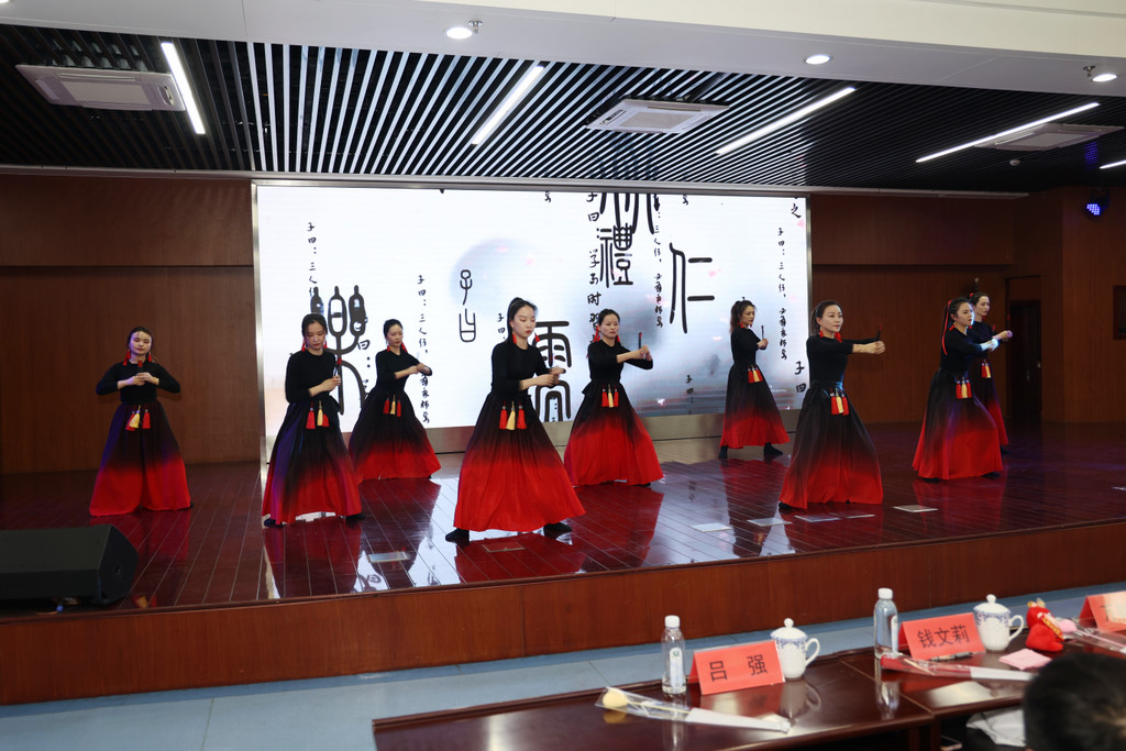 舞蹈《書簡(jiǎn)》.jpg